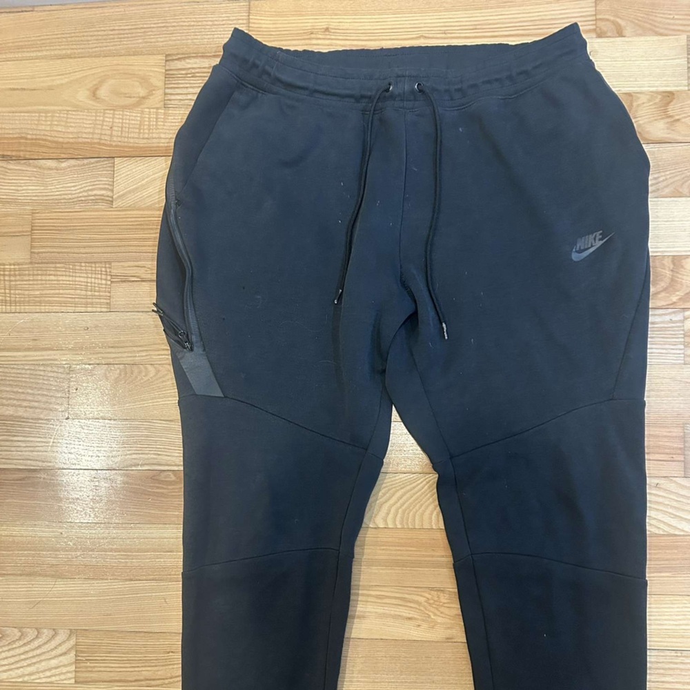 Nike Men's Nike Tech Black Joggers